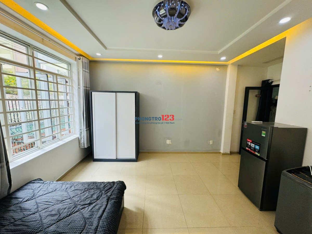  Tiện đi Sân Bay Tân Sơn Nhất - Vòng Xoay Lăng Cha Cả - Ngã Tư Phú Nhuận - Công viên Gia Định.