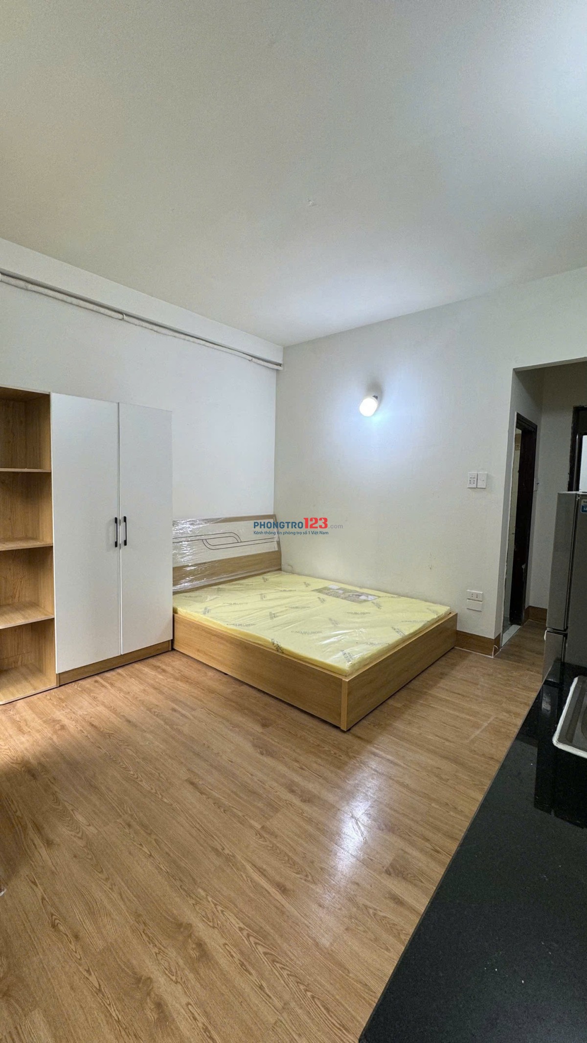 CHO THUÊ PHÒNG STUDIO BAN CÔNG — FULL NỘI THẤT — Gần Cầu Bông, Lê Văn Duyệt LH 0366197406