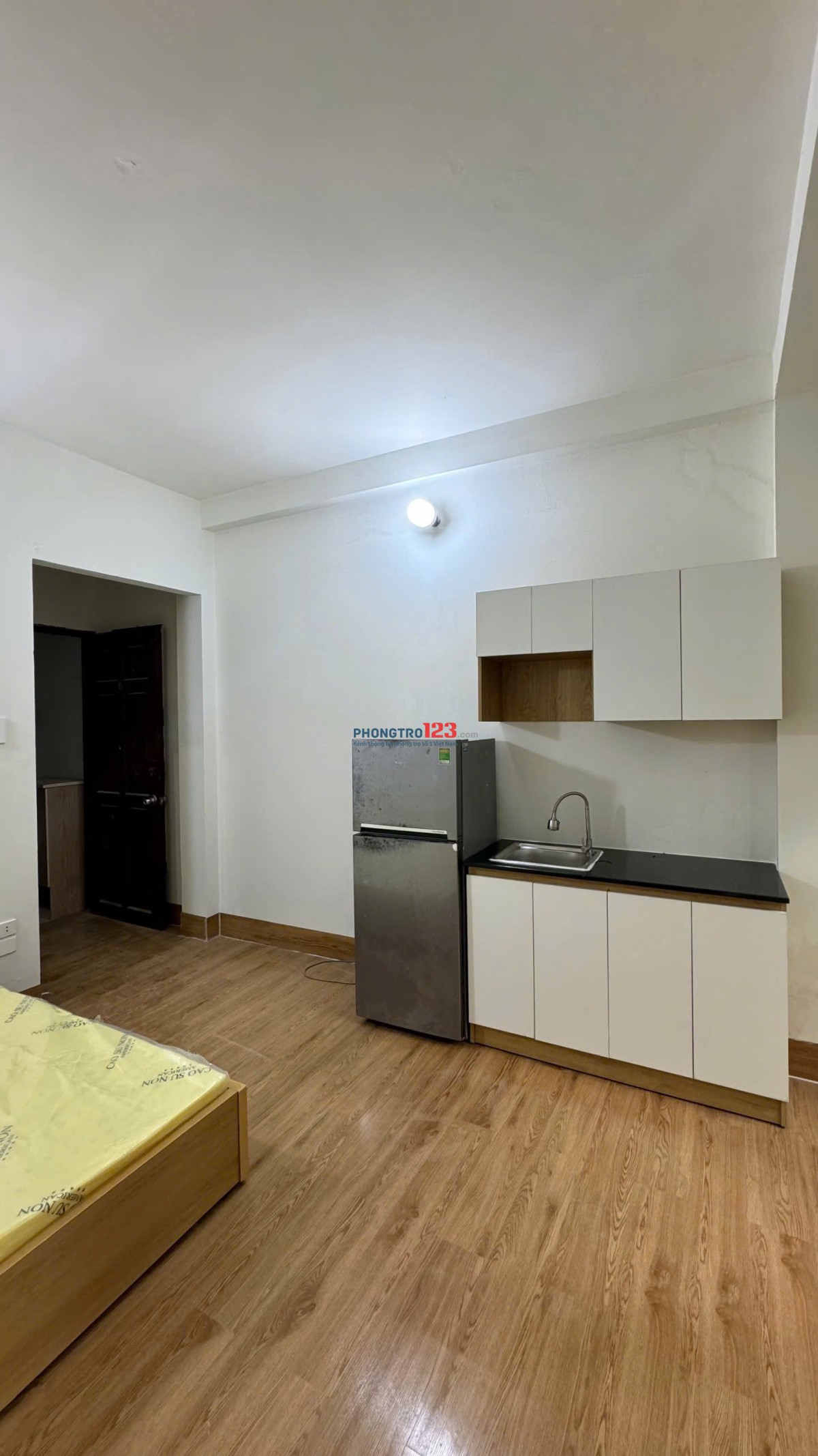CHO THUÊ PHÒNG STUDIO BAN CÔNG — FULL NỘI THẤT — Gần Cầu Bông, Lê Văn Duyệt LH 0366197406