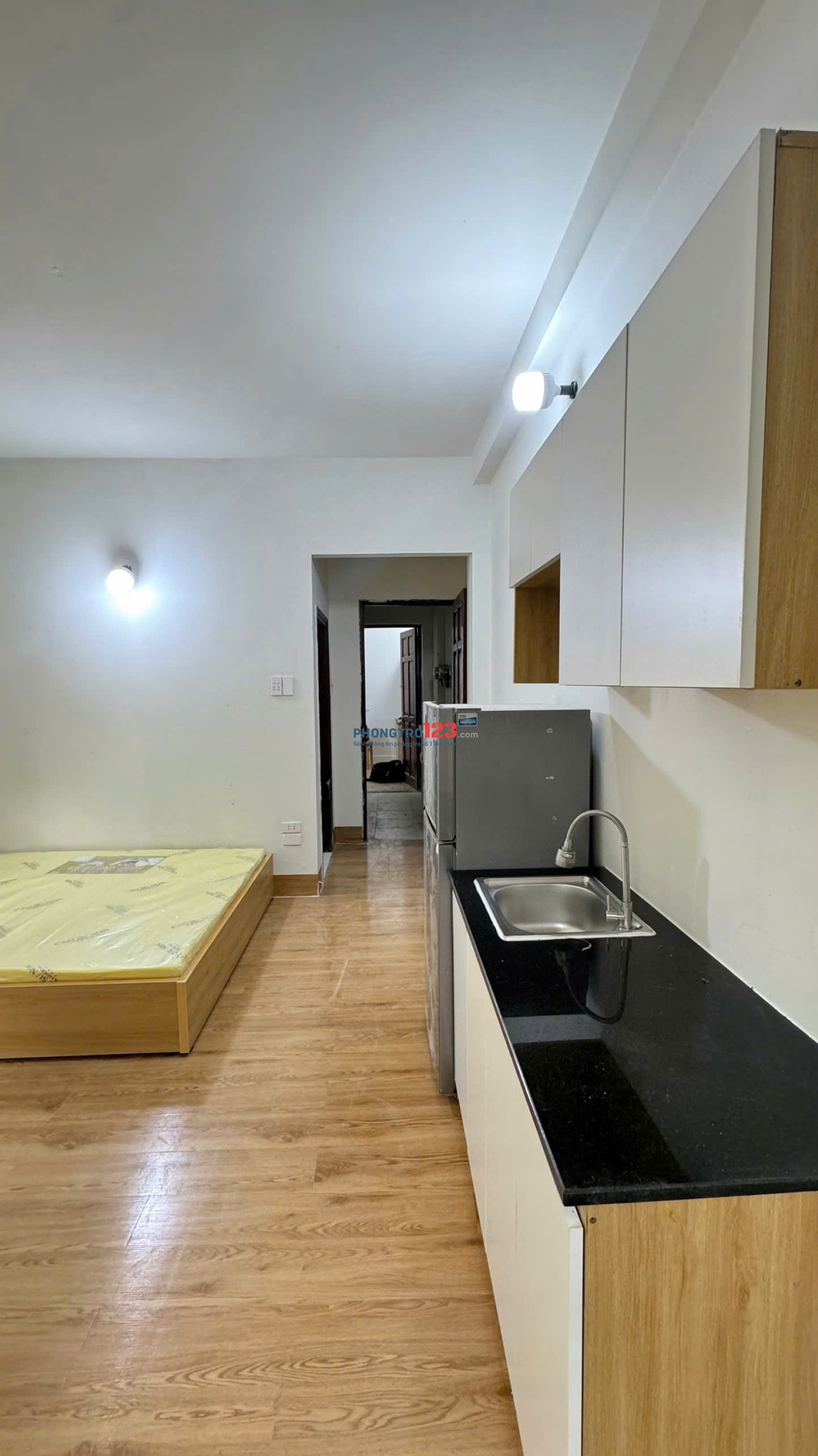 CHO THUÊ PHÒNG STUDIO BAN CÔNG — FULL NỘI THẤT — Gần Cầu Bông, Lê Văn Duyệt LH 0366197406