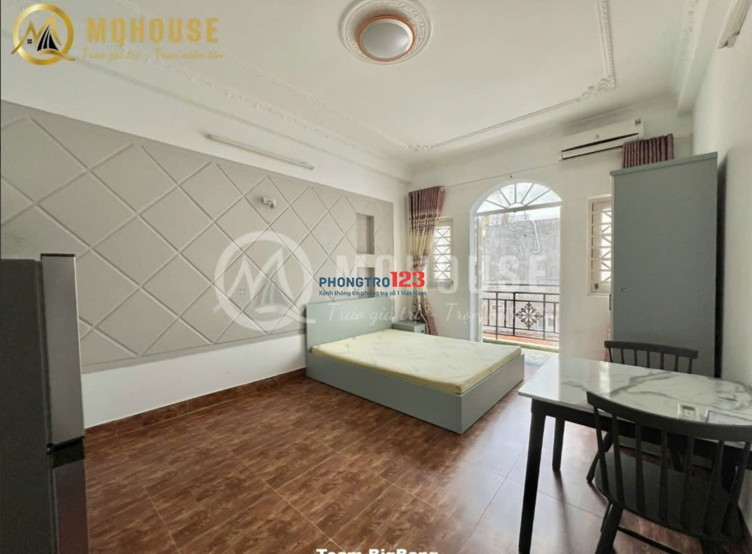 CHO THUÊ PHÒNG BAN CÔNG GIÁ RẺ — FULL NỘI THẤT — Gần NGÃ 4 HÀNG XANHNGUYỄN XÍ, Bình Thạnh