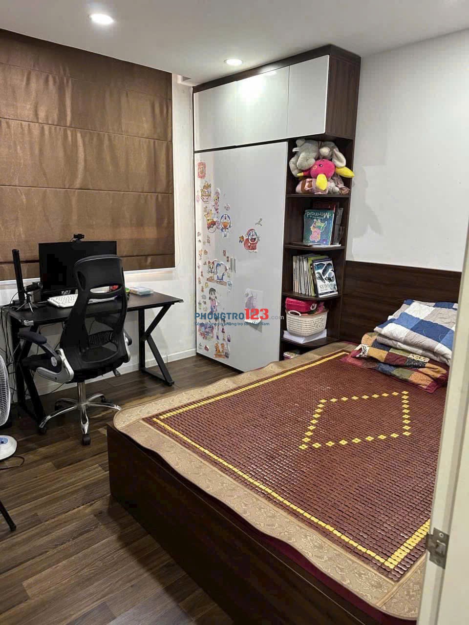 Cho thuê chung cư Screc, Trường Sa, Q3: 80m2, 2pn, 2wc, NT 13tr/tháng