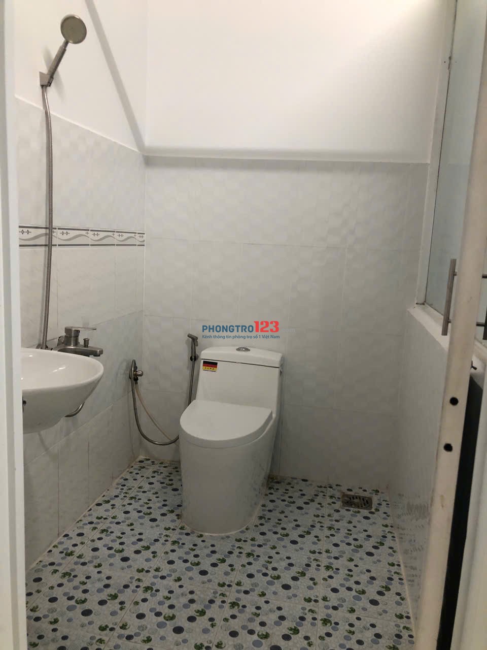 PHòng trọ MỚi Xây có Máy LẠnh tỉnh lộ 10 , 2tr5/tháng