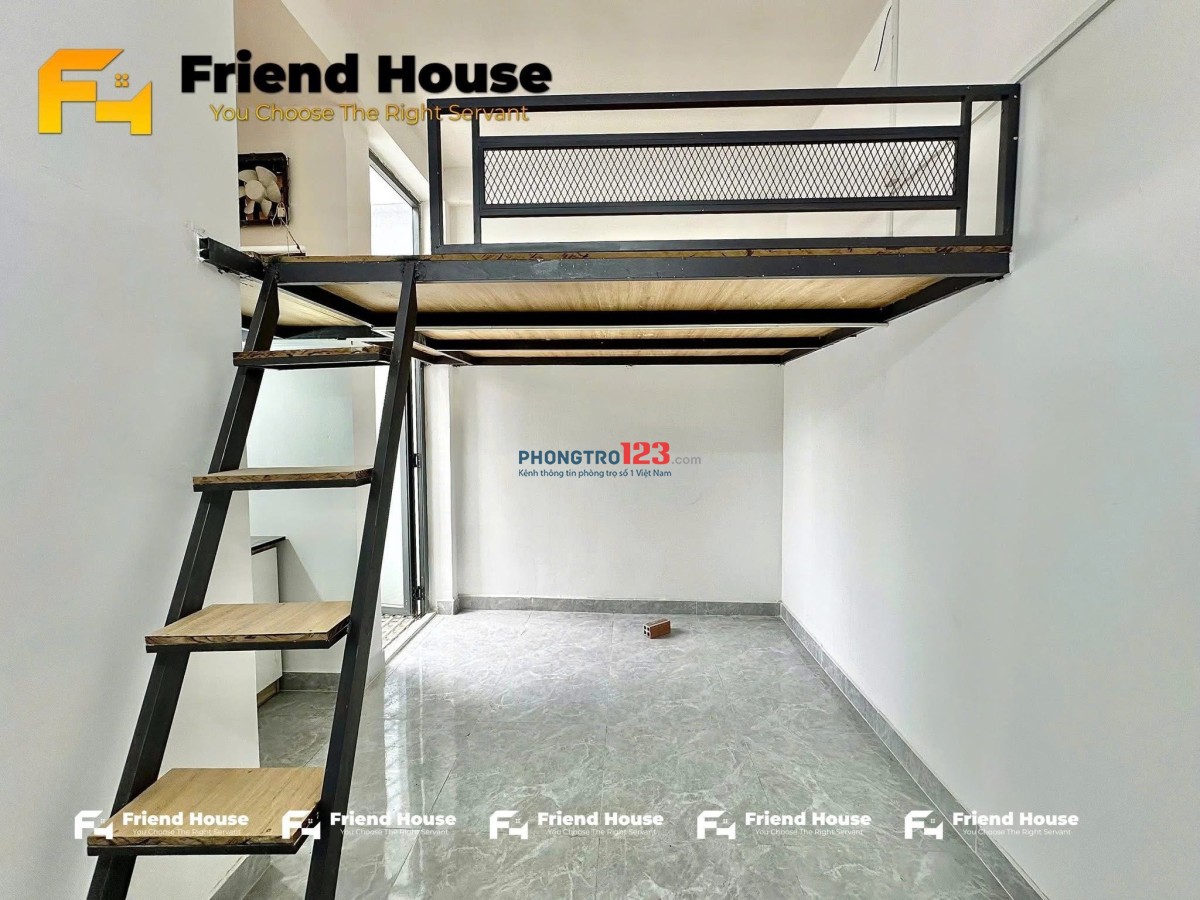TRỐNG 1 PHÒNG MỚI XÂY CHƯA QUA SỬ DỤNG 25M2 CÓ MÁY LẠNH TỦ BẾP GÁC CAO THOẢI MÁI