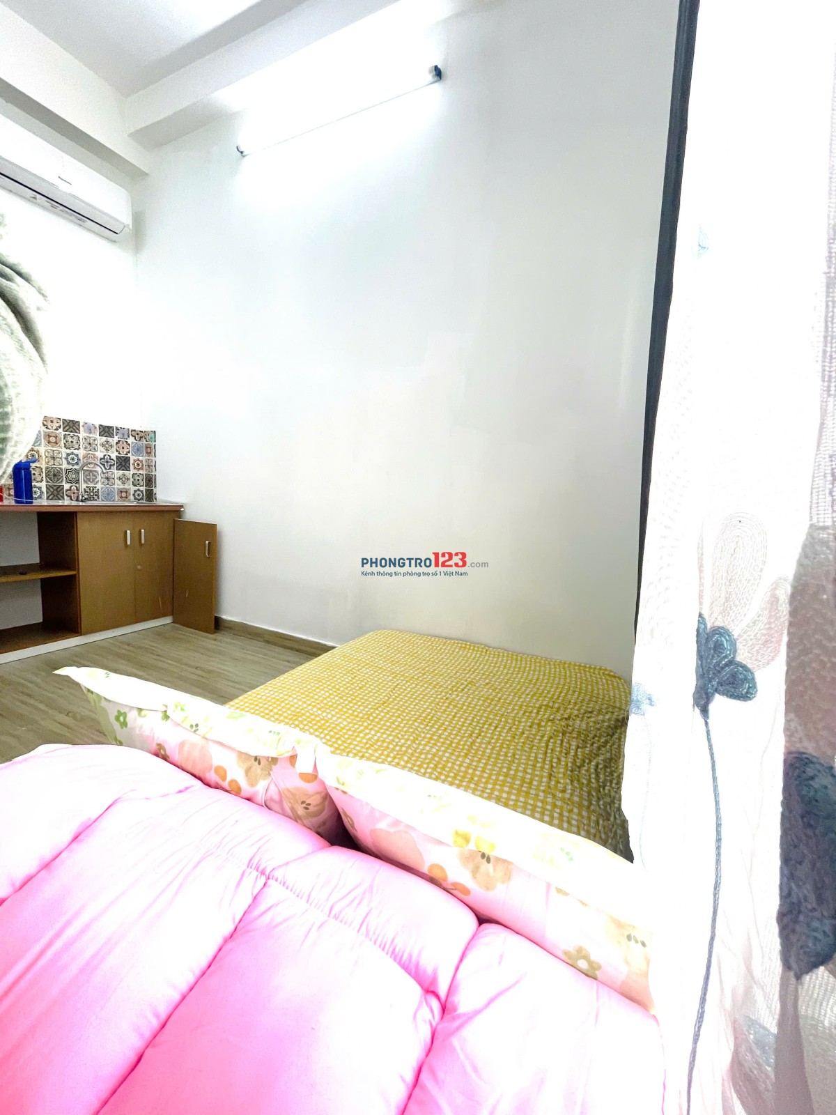 Phòng Trọ ban công nội thất 4tr5 Đại Học Văn Lang ,Phạm Văn Đồng