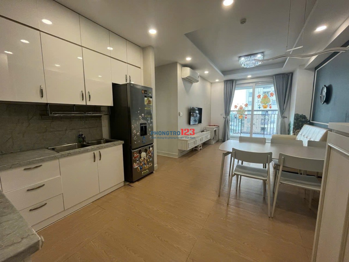 Căn hộ Screc , Trường Sa,Q3 có 2p ngủ, 2wc,rộng 90m2,Có NT, giá 13tr