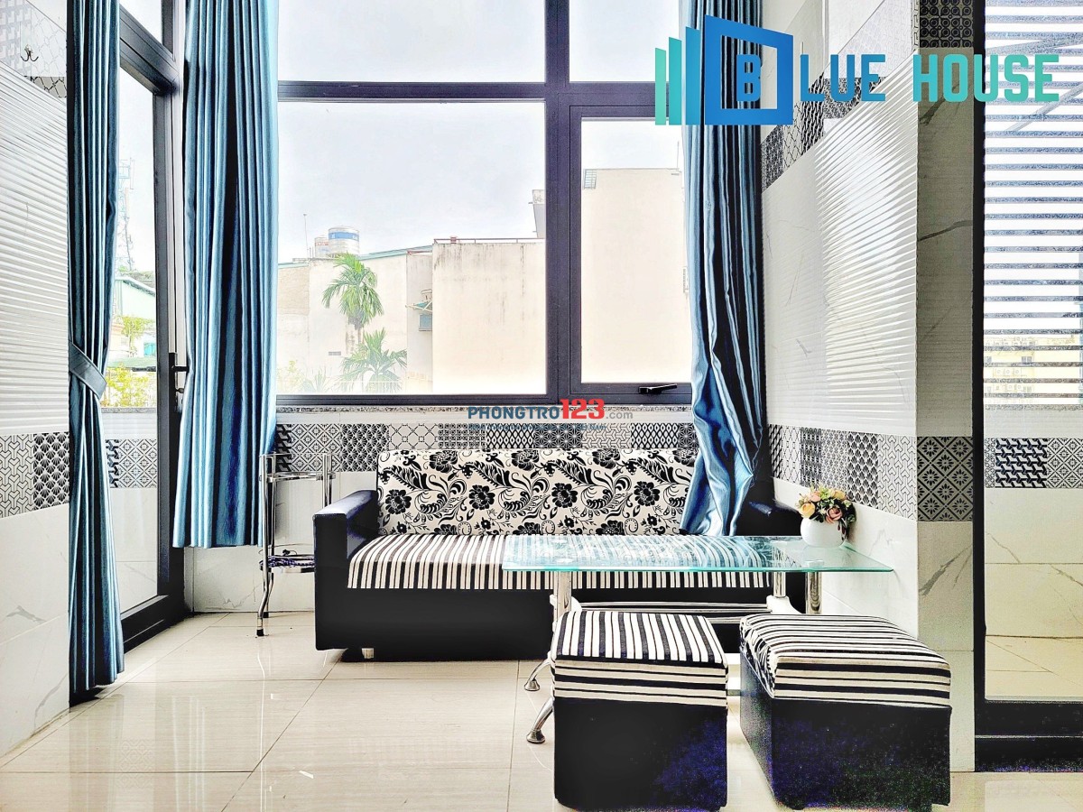 PHÒNG STUDIO BAN CÔNG CỬA KÍNH CỰC CHILL