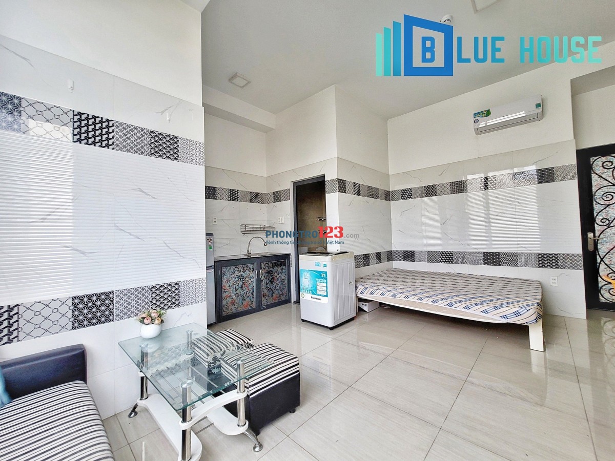 PHÒNG STUDIO BAN CÔNG CỬA KÍNH CỰC CHILL