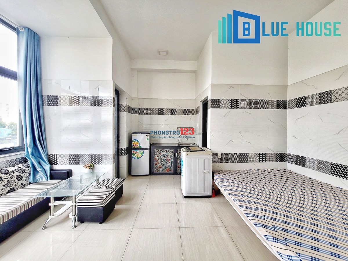 PHÒNG STUDIO BAN CÔNG CỬA KÍNH CỰC CHILL