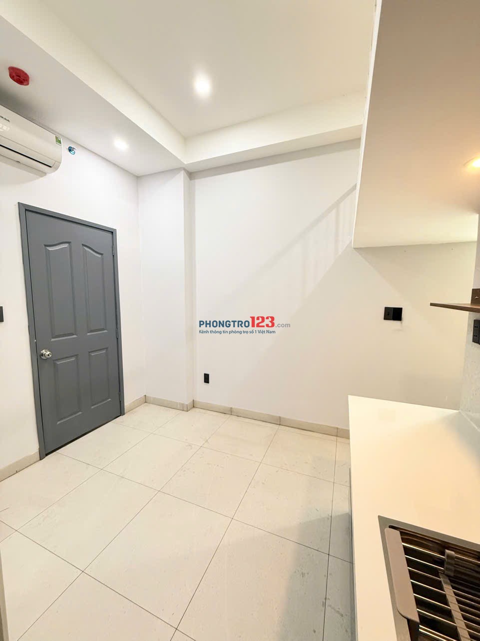 CHO THUÊ PHÒNG CÓ GÁC-DUPLEX MỚI XÂY XONG TẠI TÂN PHÚ