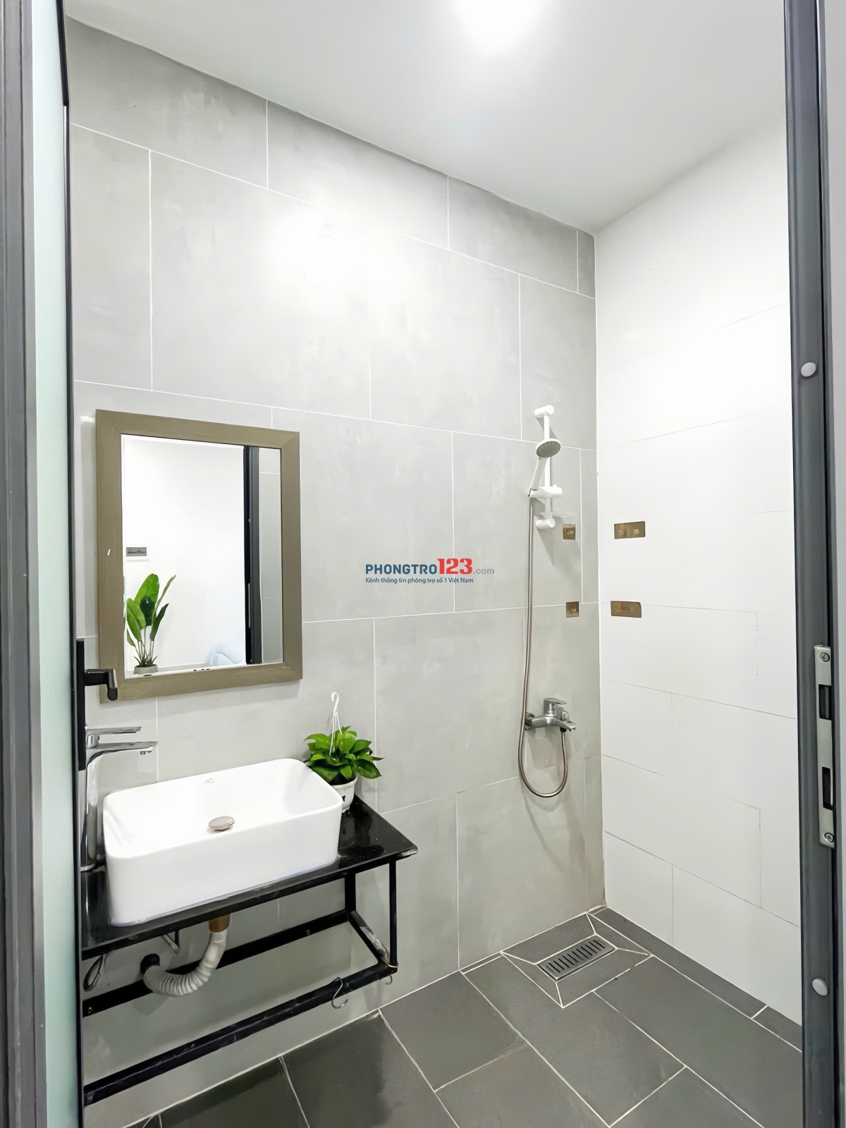  CĂN HỘ BAN CÔNG CAO CẤP – TRUNG TÂM GÒ VẤP 