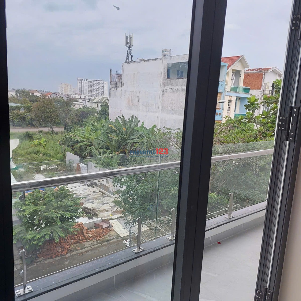 Phòng trọ gần ngã ba Đỗ Xuân Hợp, Liên Phường. Nhận phòng T11/2025