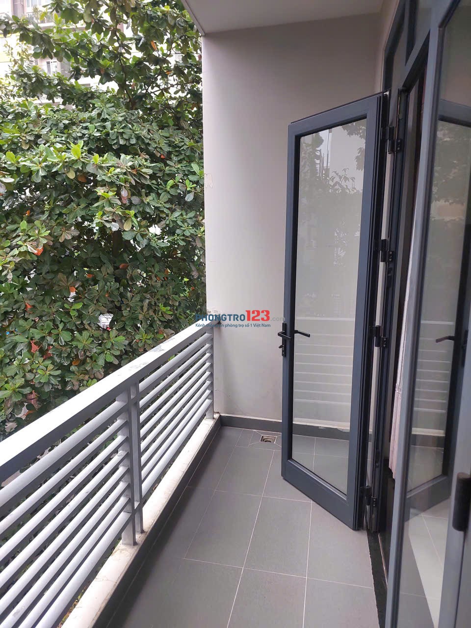 Căn hộ mini 38m2, Ban công, Thang máy, khu Đảo Kim Cương P.Tml Q.2