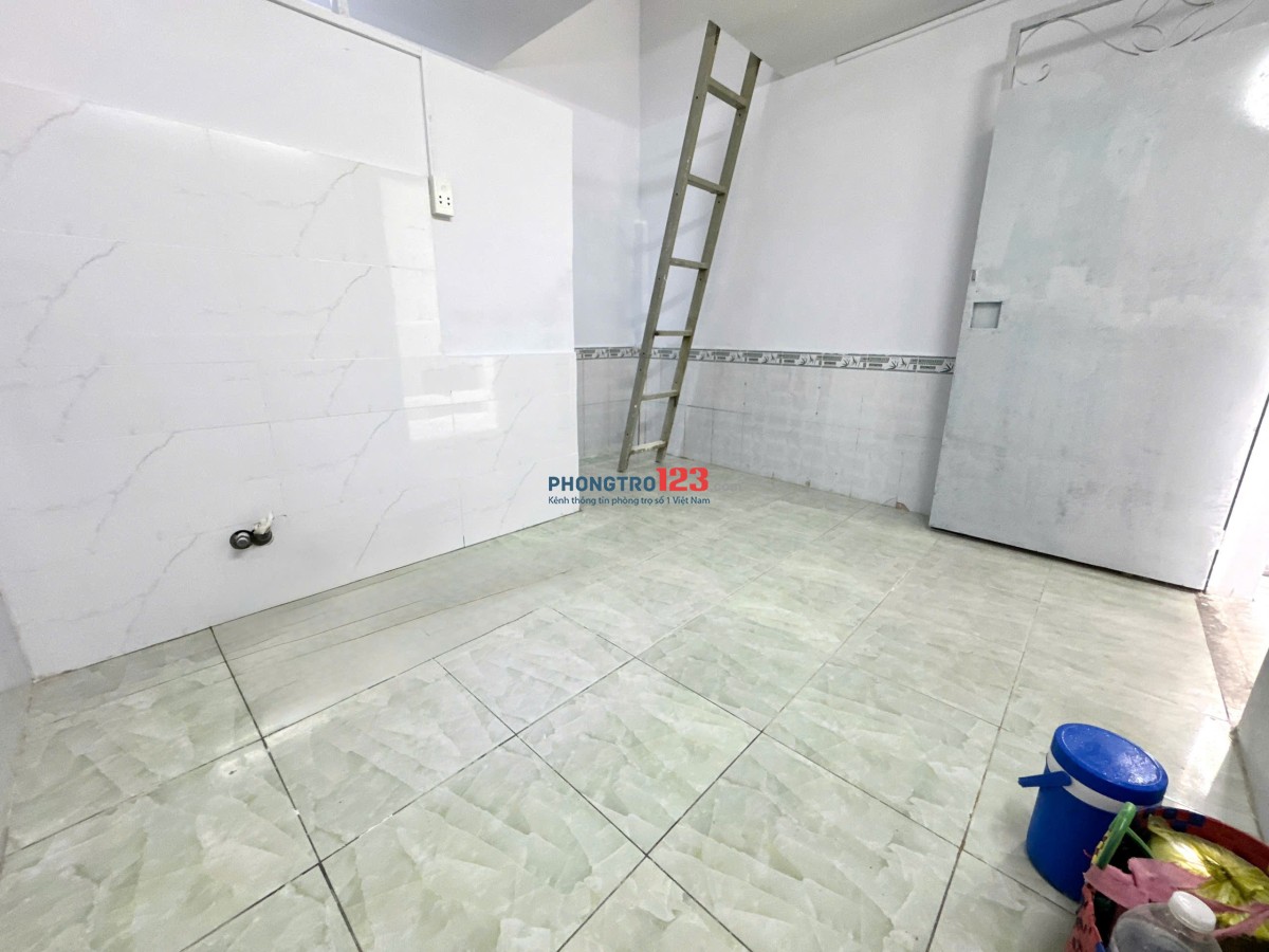 ĐANG XÂY NHIỀU PHÒNG DÃY TRỌ GÁC CAO TẦNG TRỆT