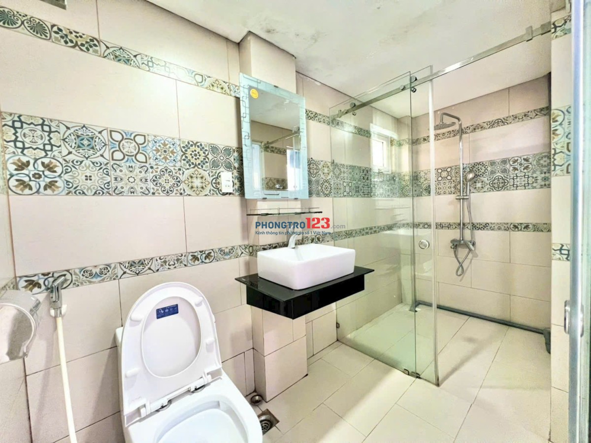 Đường số 9, KDC Trung Sơn Bình Chánh, cách LOTTE Mart Q7 1km - Nhà thang máy