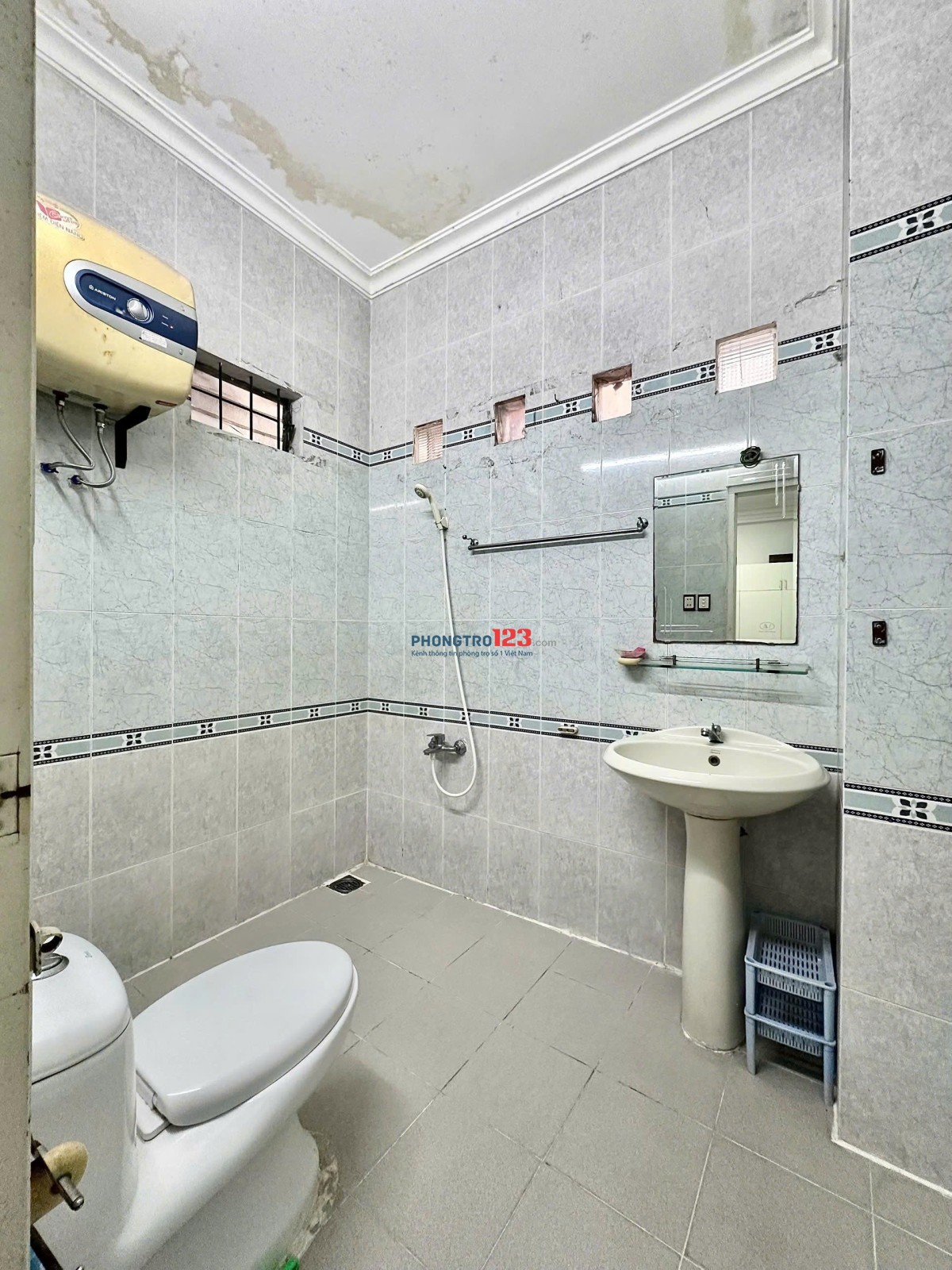 Cho thuê CHDV Hẻm NGuyễn Thị Minh Khai, 30m2 Full Nội Thất 1PN 6.3 tr