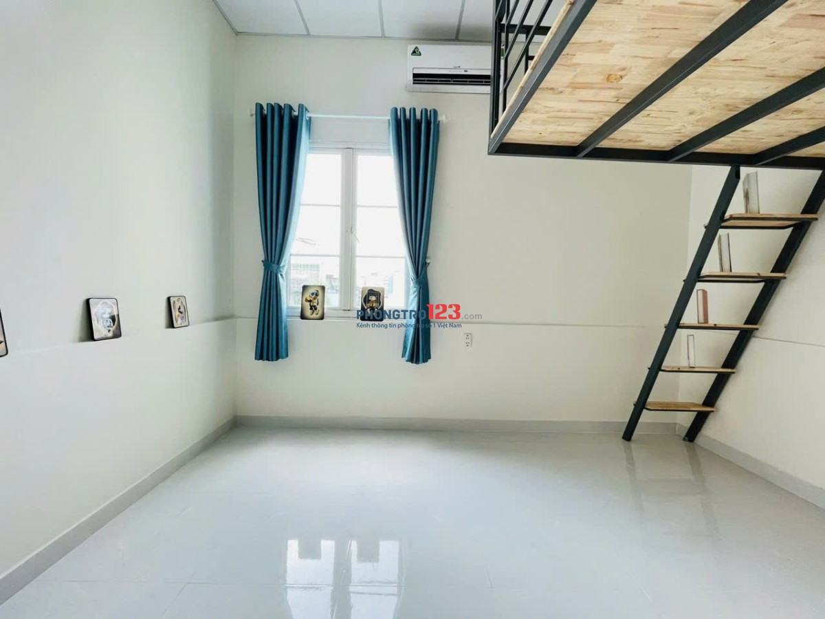 Cho Thuê Căn Hộ Có Gác Full Nội Thất Cửa Sổ Trời Ngay Khu Etown Gần Học Viện Hàng Không, Tân Bình