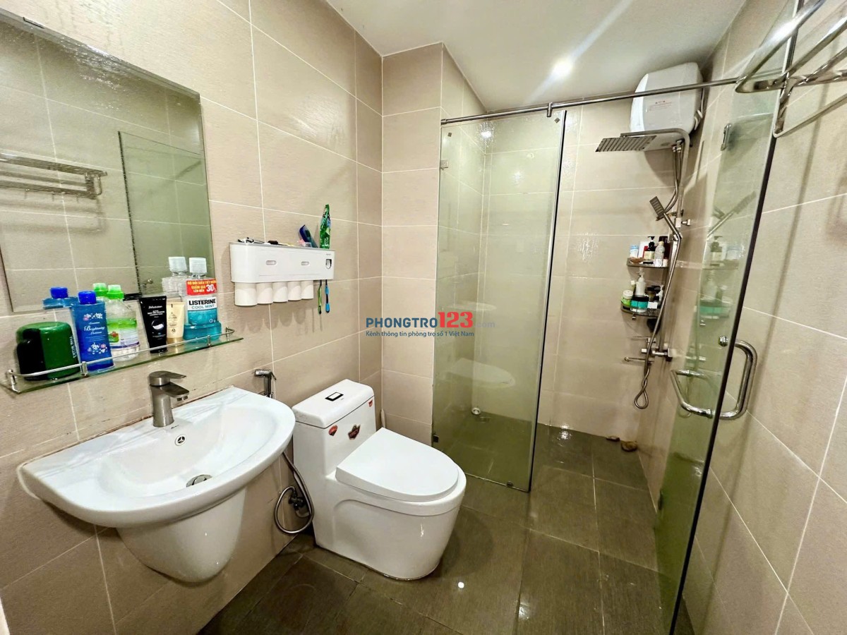 12tr5/tháng, Nội thất, 85m2, 2PN, C/c Screc, Q3, Trường Sa, Nhà mới.