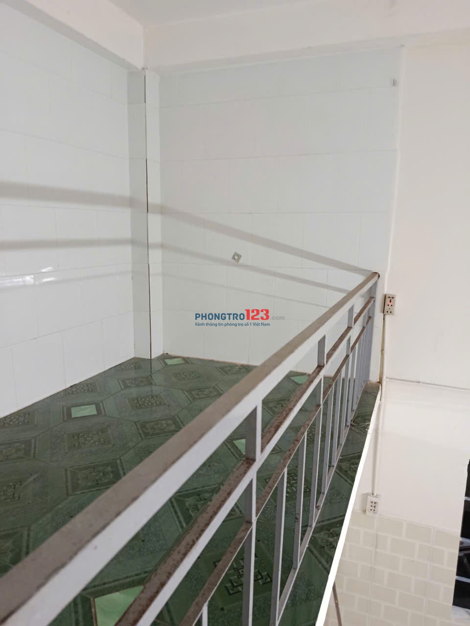 Phòng trọ bình dân , giờ giấc tự do