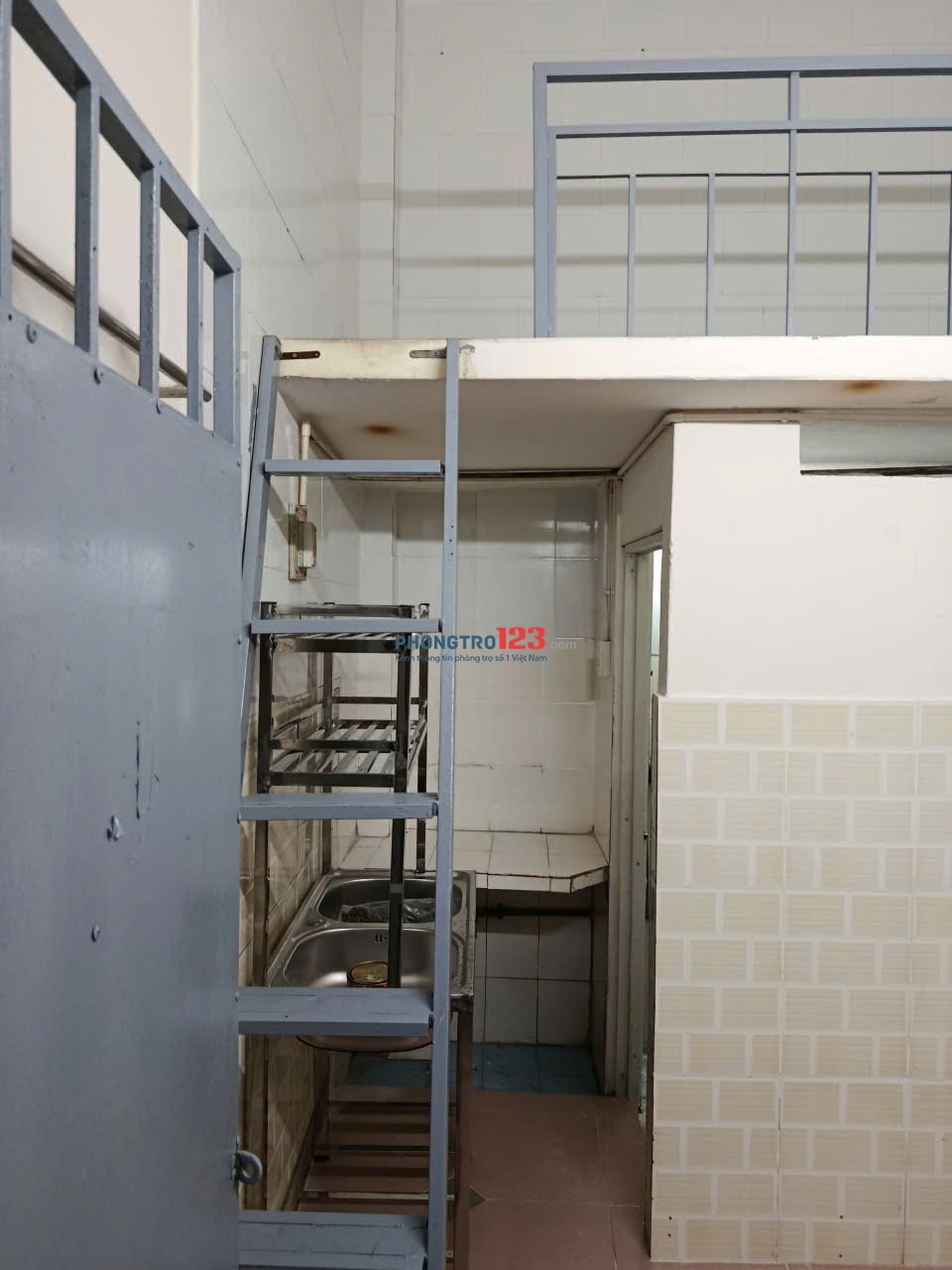Phòng trọ bình dân , giờ giấc tự do