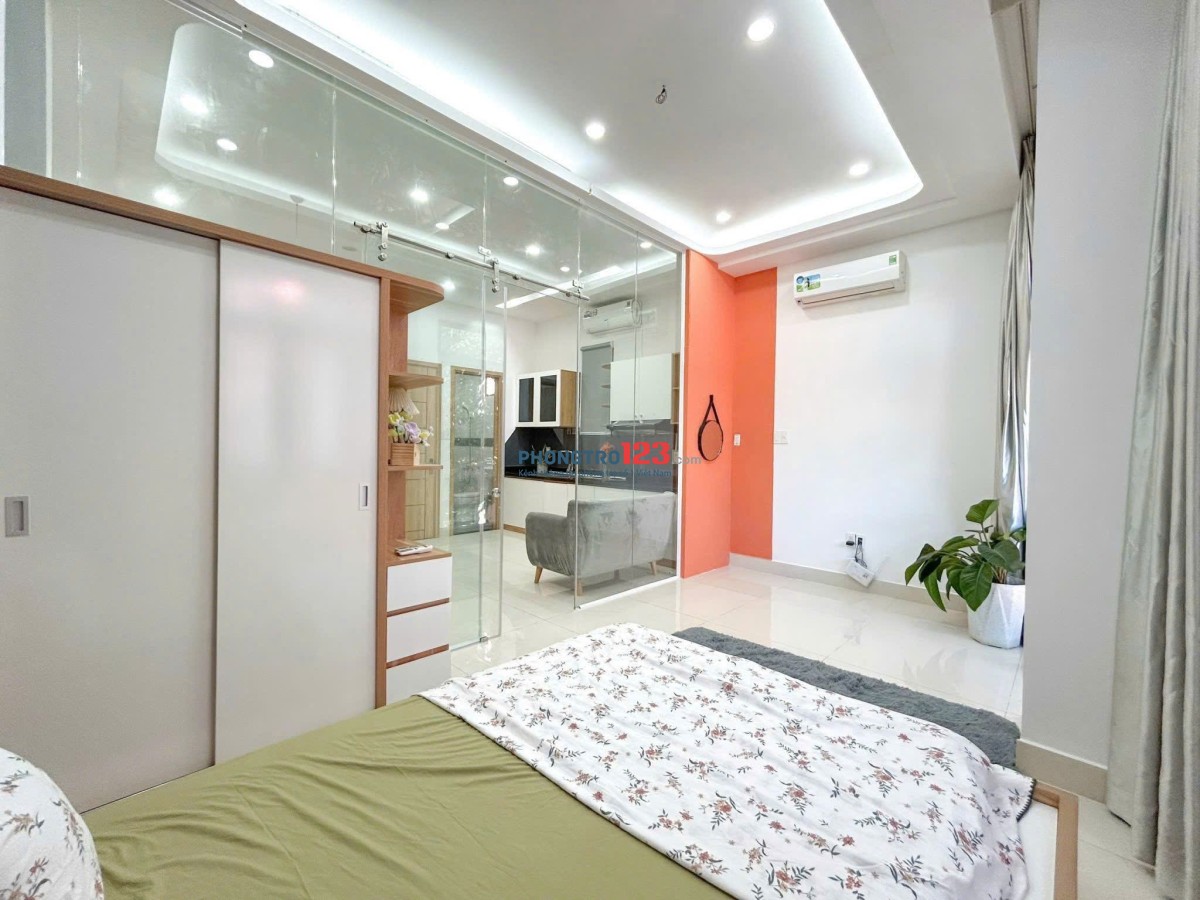 CHO THUÊ CĂN HỘ TÁCH BẾP, BAN CÔNG, MÁY GIẶT RIÊNG GẦN NGÃ SÁU PHÚ NHUẬN
