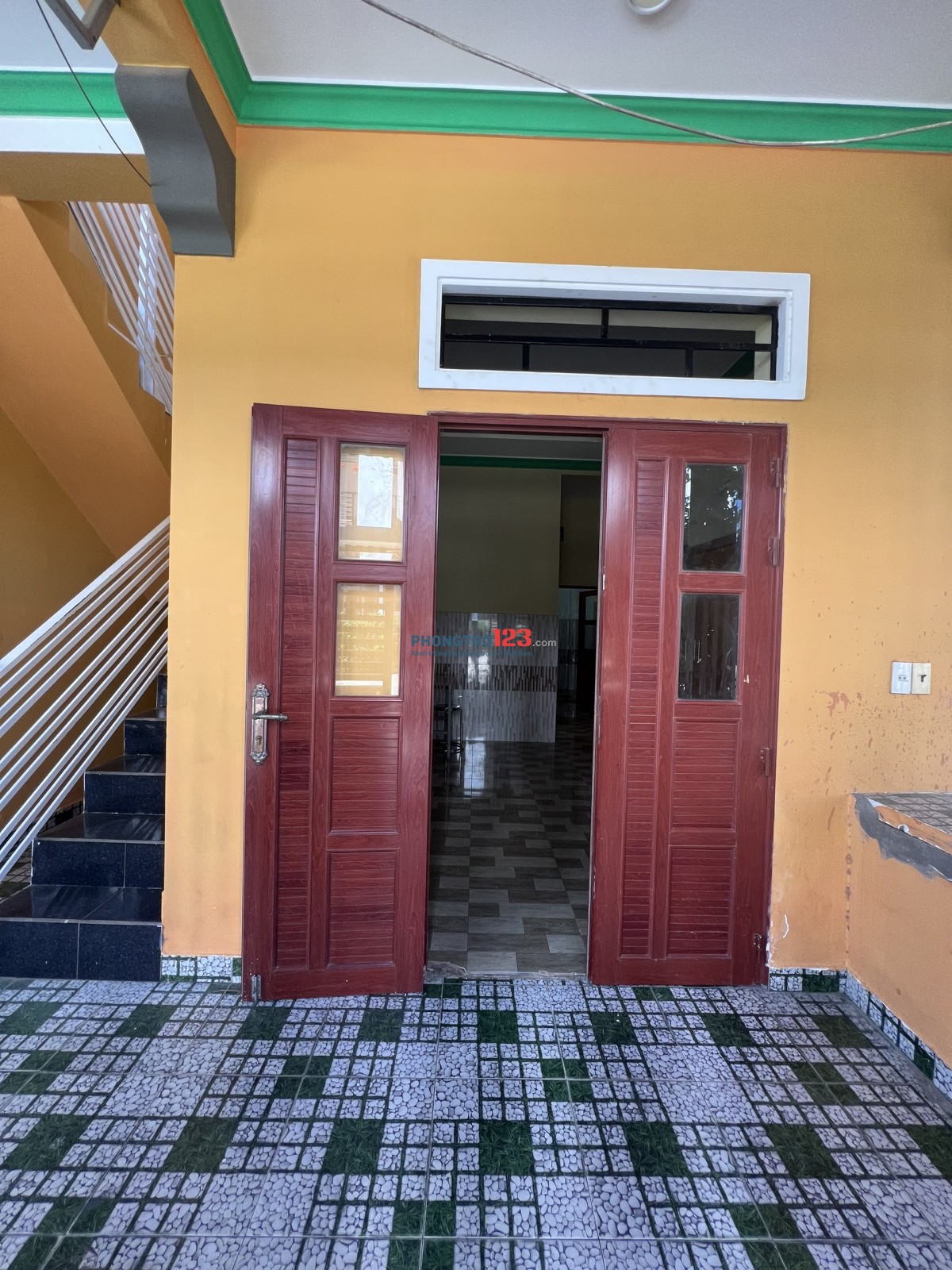 Cho thuê phòng trọ 20 - 30m2, mặt tiền 16C đường Nguyễn Tấn Định, Hàm Tiến
