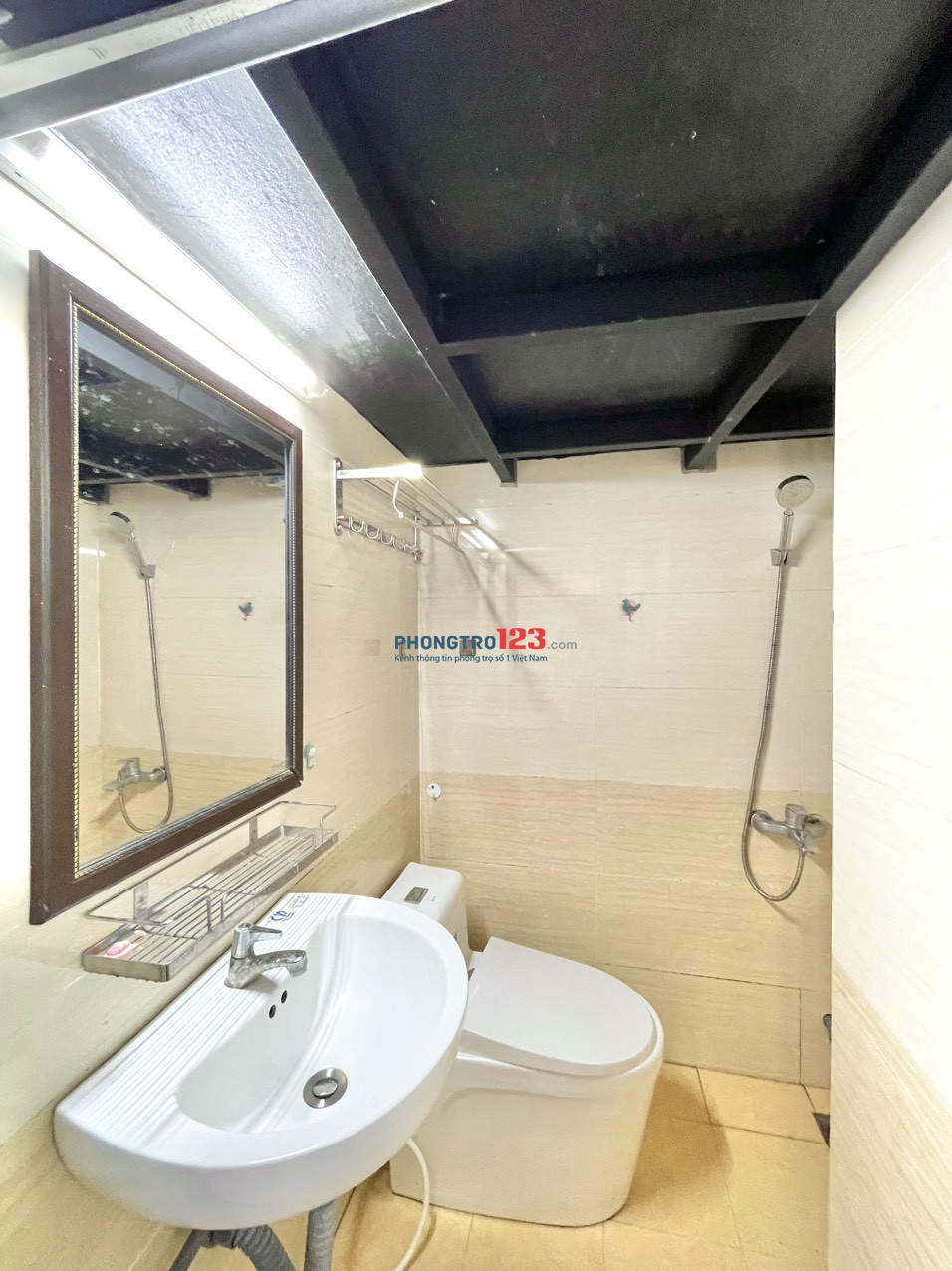 PHÒNG XINH XẮN GIÁ RẺ FULL NỘI THẤT NGAY PHỐ ẨM THỰC PHAN XÍCH LONG