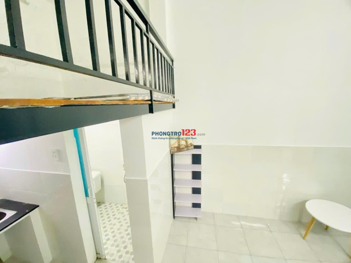 DUPLEX MÁY LẠNH, TỦ LẠNH, RỘNG 28M2 NGAY SAU ĐẠI HỌC CÔNG THƯƠNG