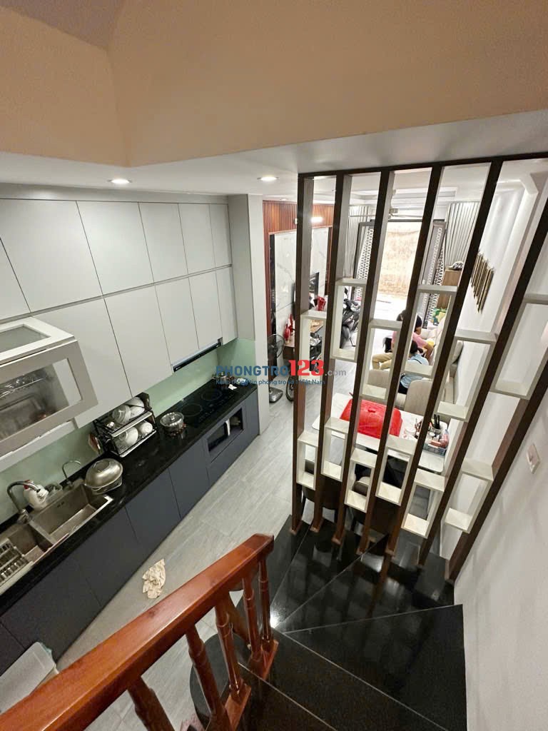 chính chủ cho thuê nhà mới nguyên căn 4 tầng 1 tum+sân phơi đầy đủ tiên nghi