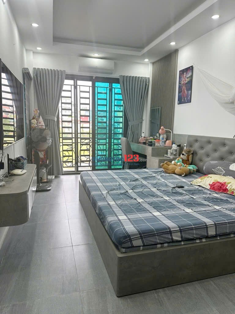 chính chủ cho thuê nhà mới nguyên căn 4 tầng 1 tum+sân phơi đầy đủ tiên nghi