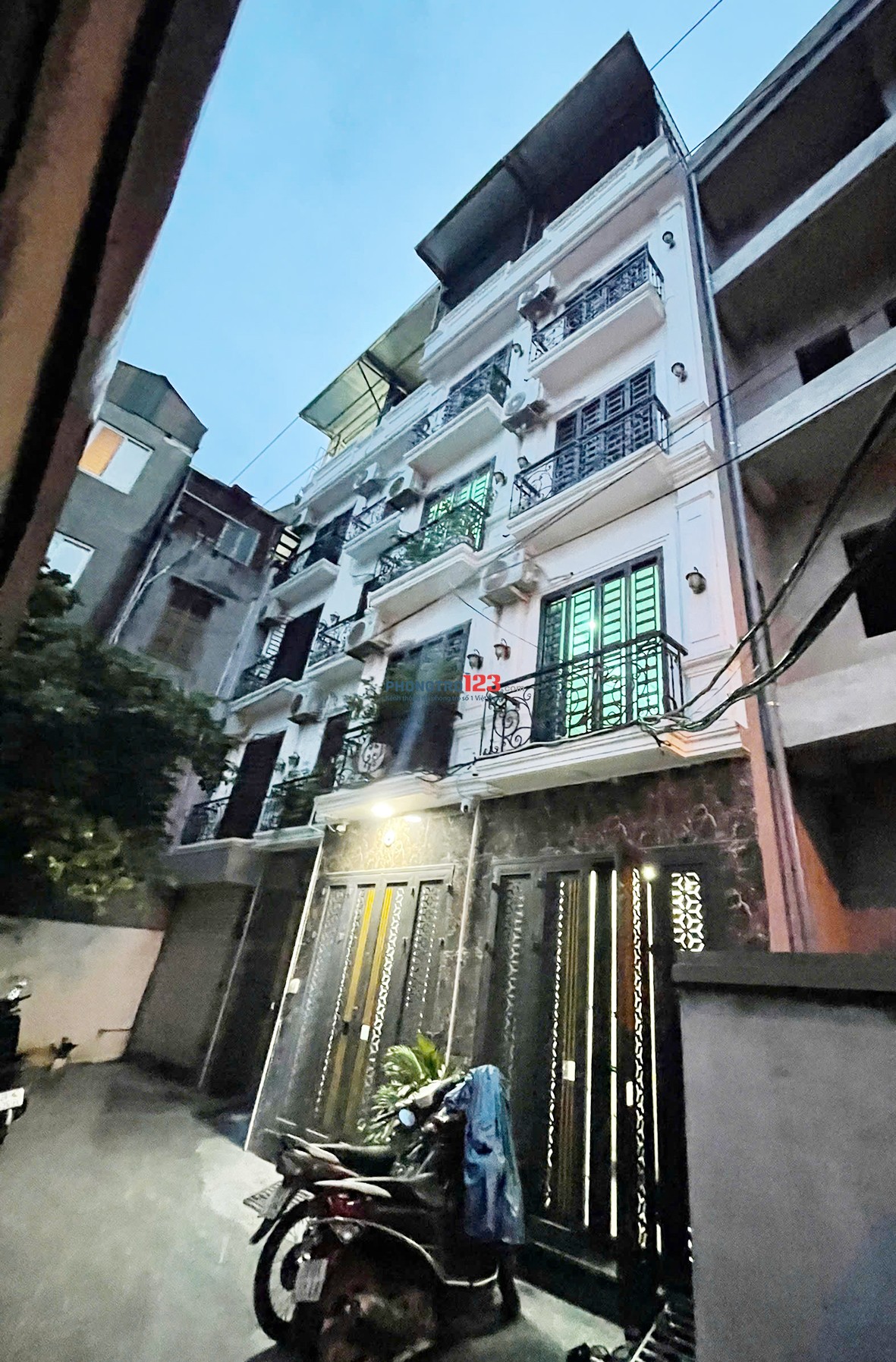 chính chủ cho thuê nhà mới nguyên căn 4 tầng 1 tum+sân phơi đầy đủ tiên nghi