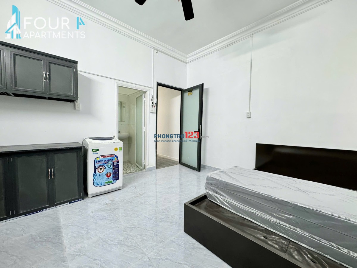 Cho Thuê Phòng Cửa sổ lớn, máy giặt riêng ngay Nguyễn Cửu Vân, Bình Thạnh gần cầu Thị Nghè, giáp Q1