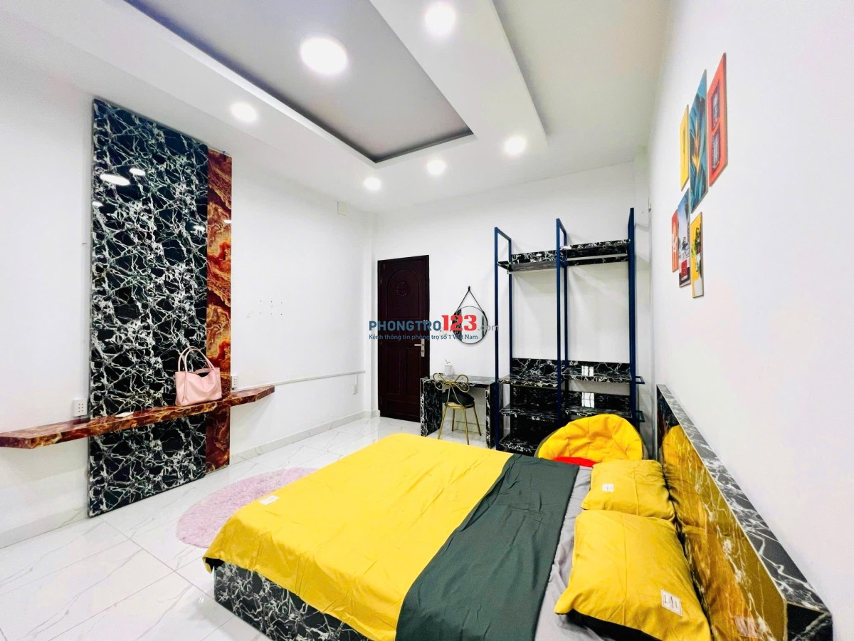 HOÀNG HOA THÁM, P12 – PHÒNG CỬA SỔ THOÁNG MÁT, GẦN SÂN BAY 