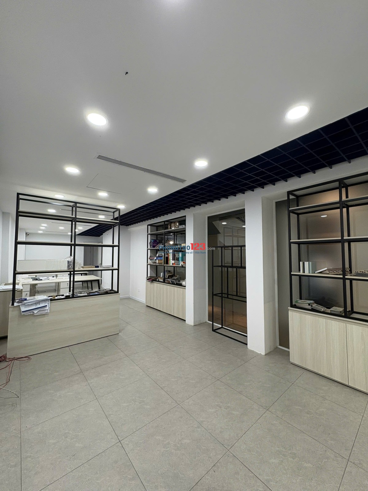 CHO THUÊ MẶT BẰNG 8M MẶT TIỀN – VỊ TRÍ TÀI LỘC NGUYỄN THỊ MINH KHAI GẦN CMT8 – GIÁ CHỈ 70 TRIỆU/T