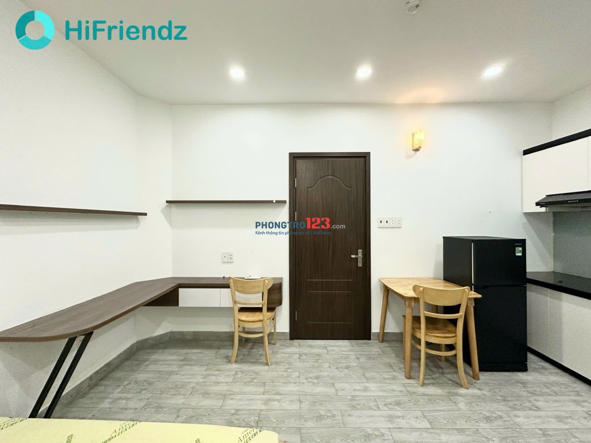 Cho thuê CHDV full nội thất. Vị trí Hẻm Trần Văn Đang gần Ga Sài gòn, V.Xoay Dân Chủ. 22m2, 6.5tr