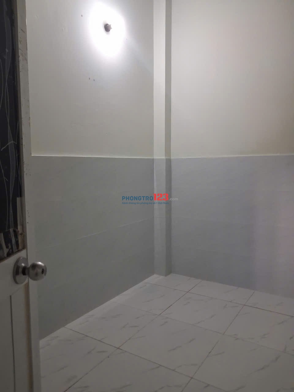 Chính chủ cho thuê nhà gác lửng 2pn, 2wc giá rẻ tại MÃ Lò, bình Tân
