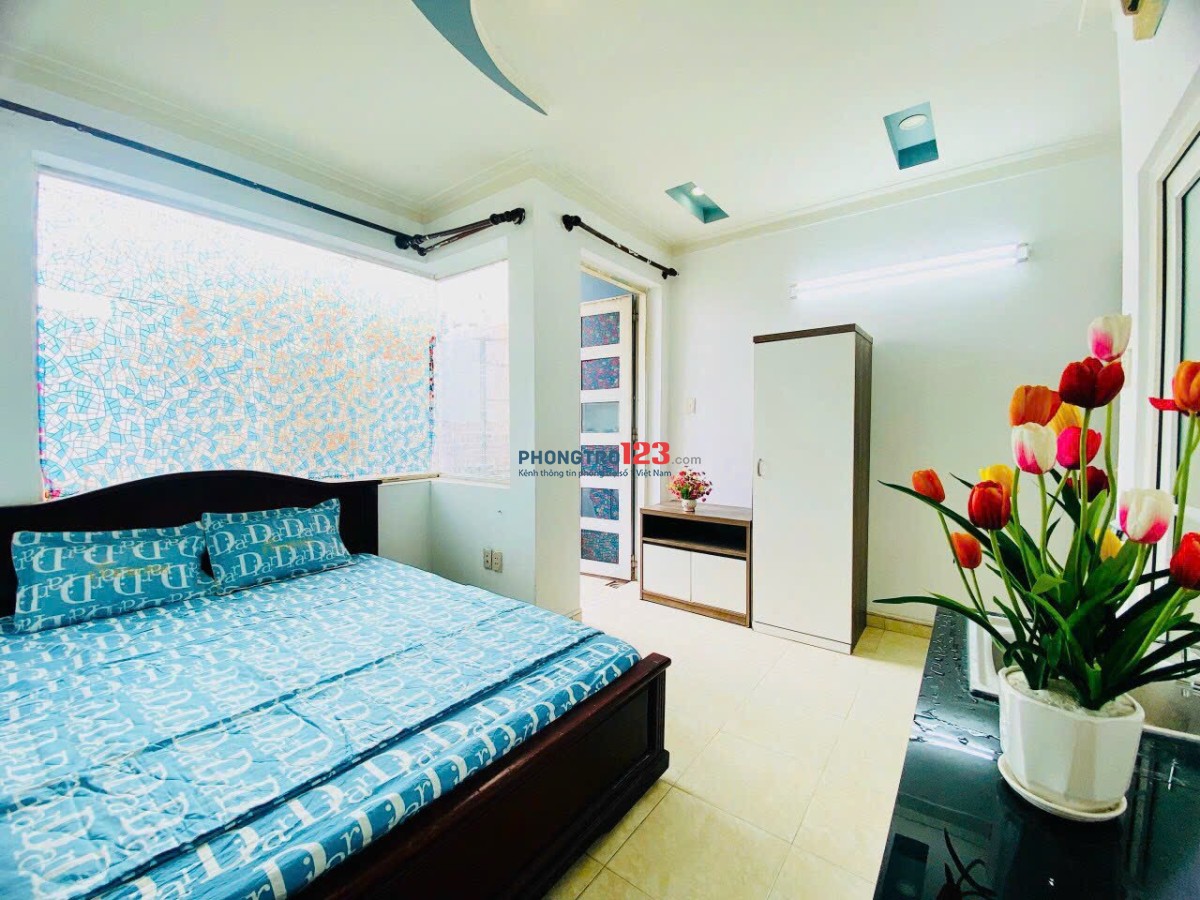 PHÒNG FULL NỘI THẤT - MÁY GIẶT RIÊNG NGAY PHAN VĂN HỚN