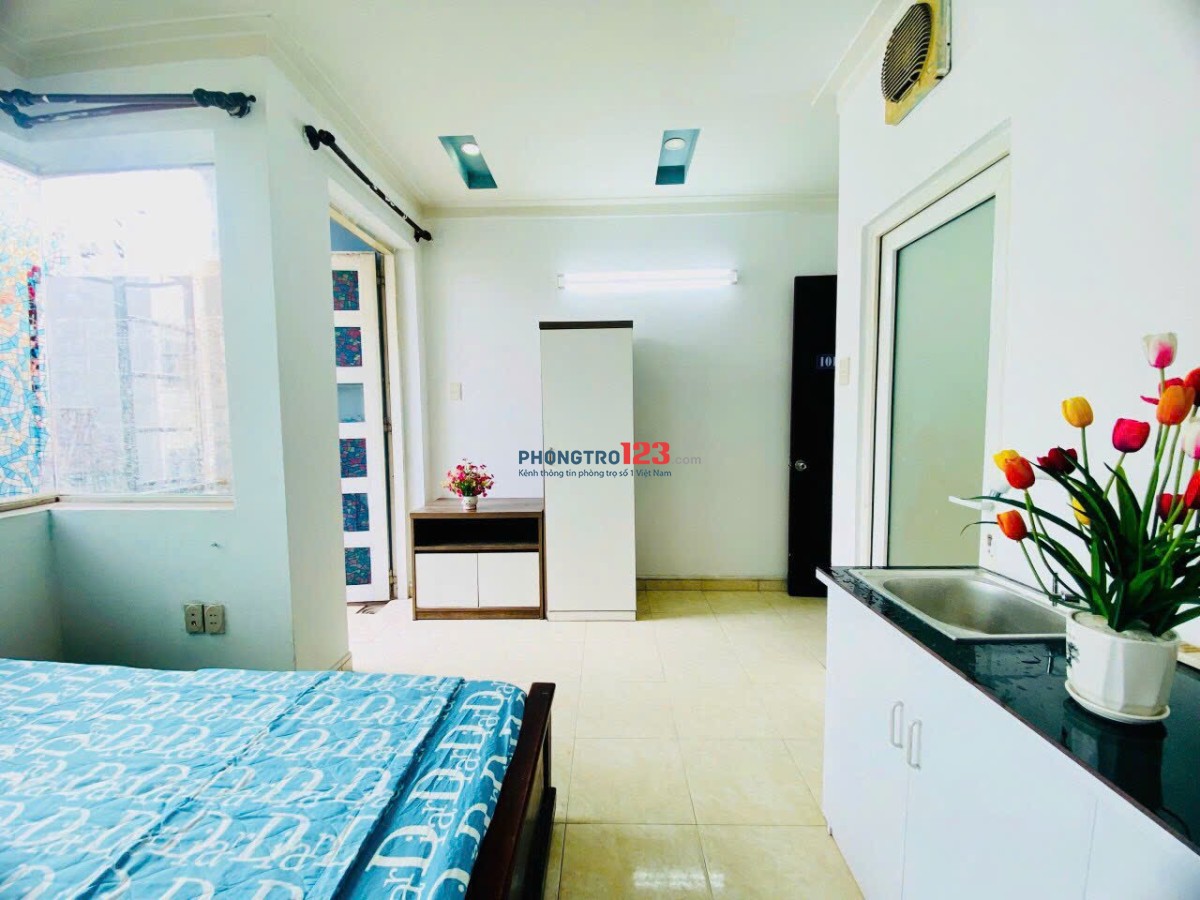 PHÒNG FULL NỘI THẤT - MÁY GIẶT RIÊNG NGAY PHAN VĂN HỚN