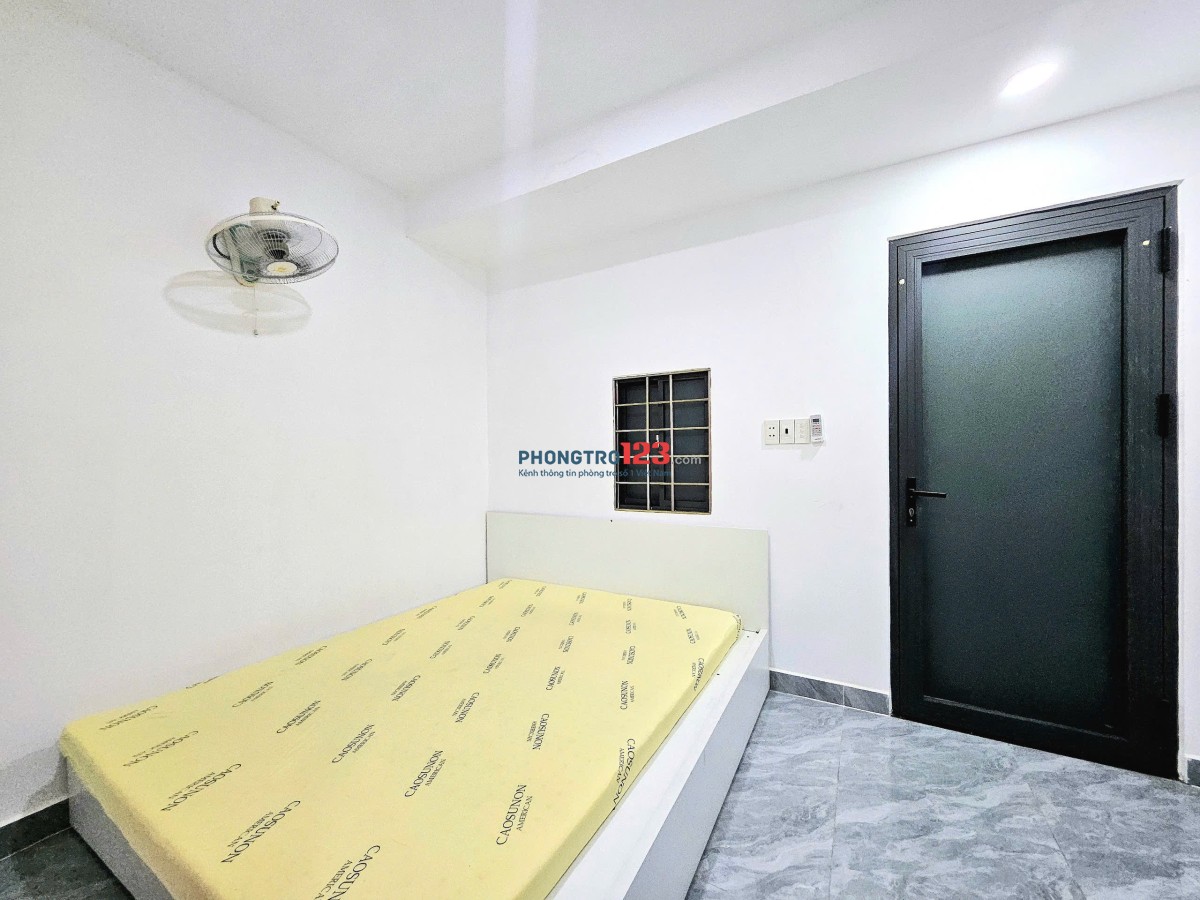 PHÒNG FULL NỘI THẤT - MÁY GIẶT RIÊNG NGAY PHAN VĂN HỚN