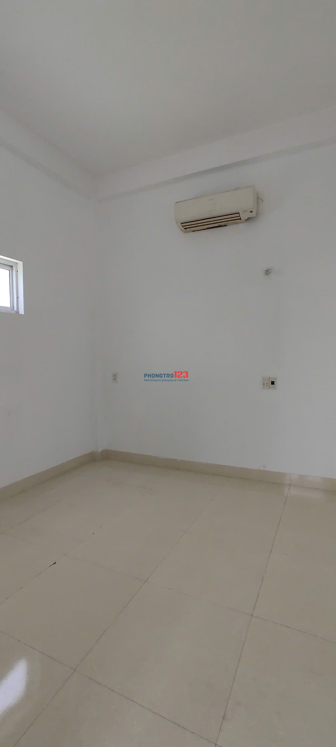Cho thuê nhà giá siêu rẻ 8 triệu nhà riêng 2,5 tầng, đường Hoàng Diệu, TP Đà Nẵng