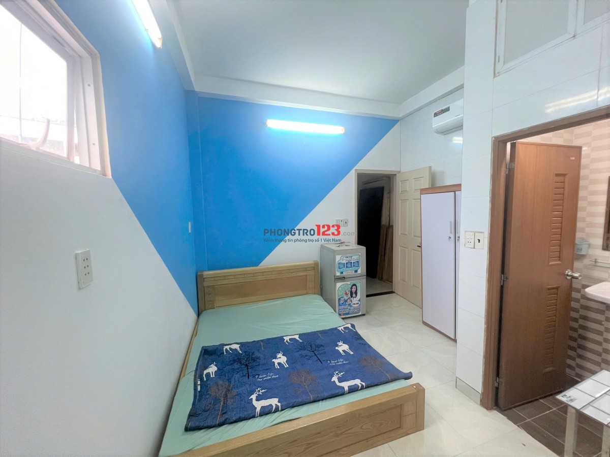 PHÒNG CỬA SỔ, MỚI, NGAY ĐỐI DIỆN ĐH BÁCH KHOA - LÝ THƯỜNG KIỆT Q10