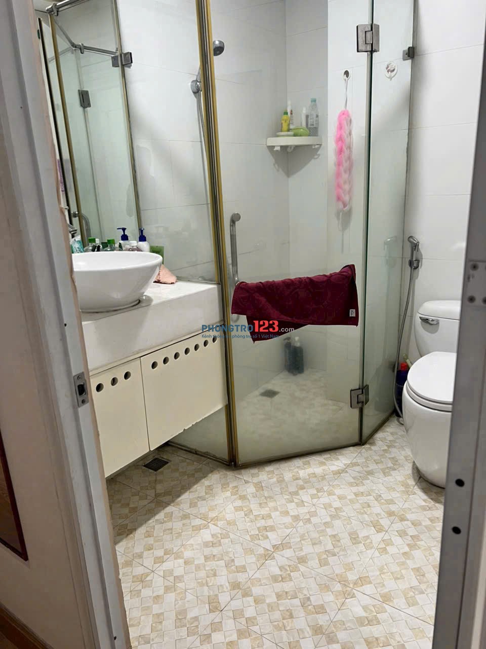 Cao ốc Đặng văn Ngữ, Phú Nhuận: Căn 2p ngủ, nội thất, 12,5tr