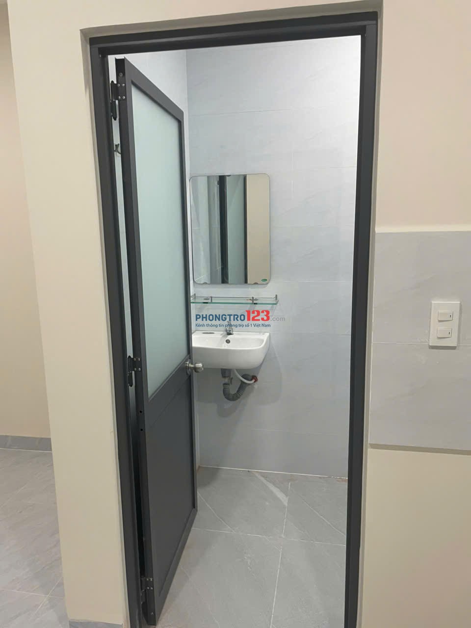 Phòng trọ gần ngã ba Đỗ Xuân Hợp, Liên Phường. Nhận phòng T11/2025