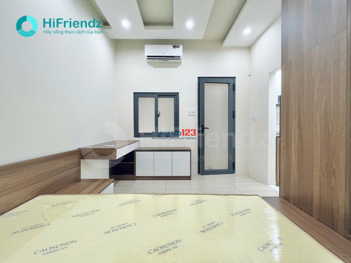 Cho thuê phòng tách bếp, Full nội thất máy giặt riêng, Mới xây ngay Trần Não. Chỉ tính điện nước