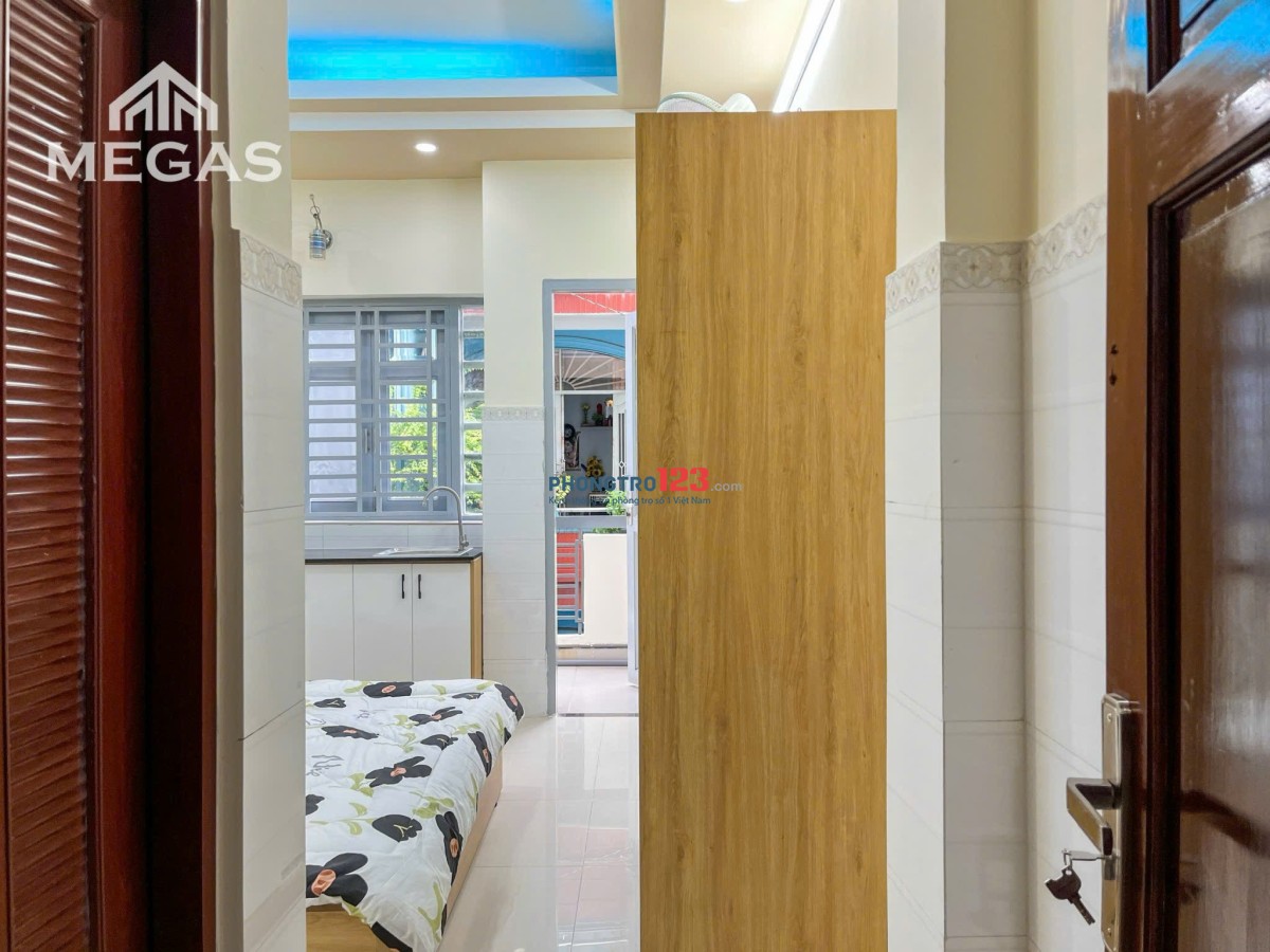 CHO THUÊ PHÒNG BAN CÔNG LỚN ĐÓN NẮNG , 32m2 , GIÁ TỐT - GẦN VÒNG XOAY DÂN CHỦ, TOÀ NHÀ VIETTEL