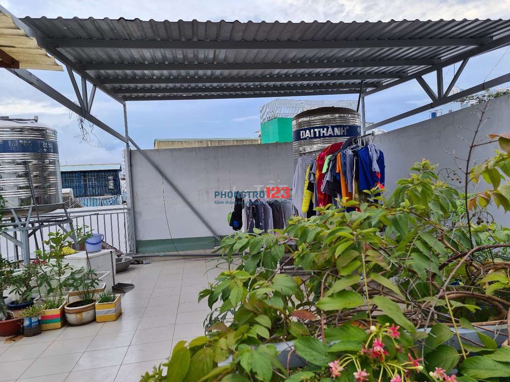 Cho Thuê Phòng trọ kiểu CCMN Quận 4 mới chỉ hơn 2 triệu/tháng, có lầu ở được 2 người.