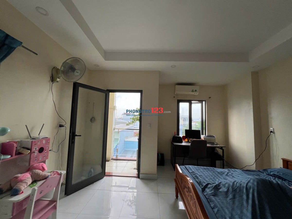 Cho thuê căn hộ dịch vụ Lê Văn Lương gần dự án CELESSTA hàn quốc giá 2 triệu