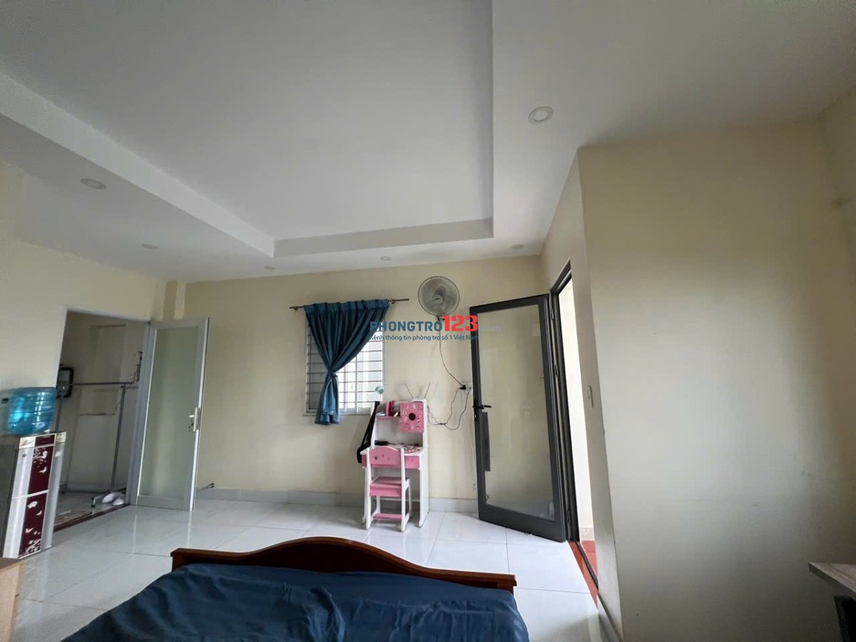 Cho thuê căn hộ dịch vụ Lê Văn Lương gần dự án CELESSTA hàn quốc giá 2 triệu