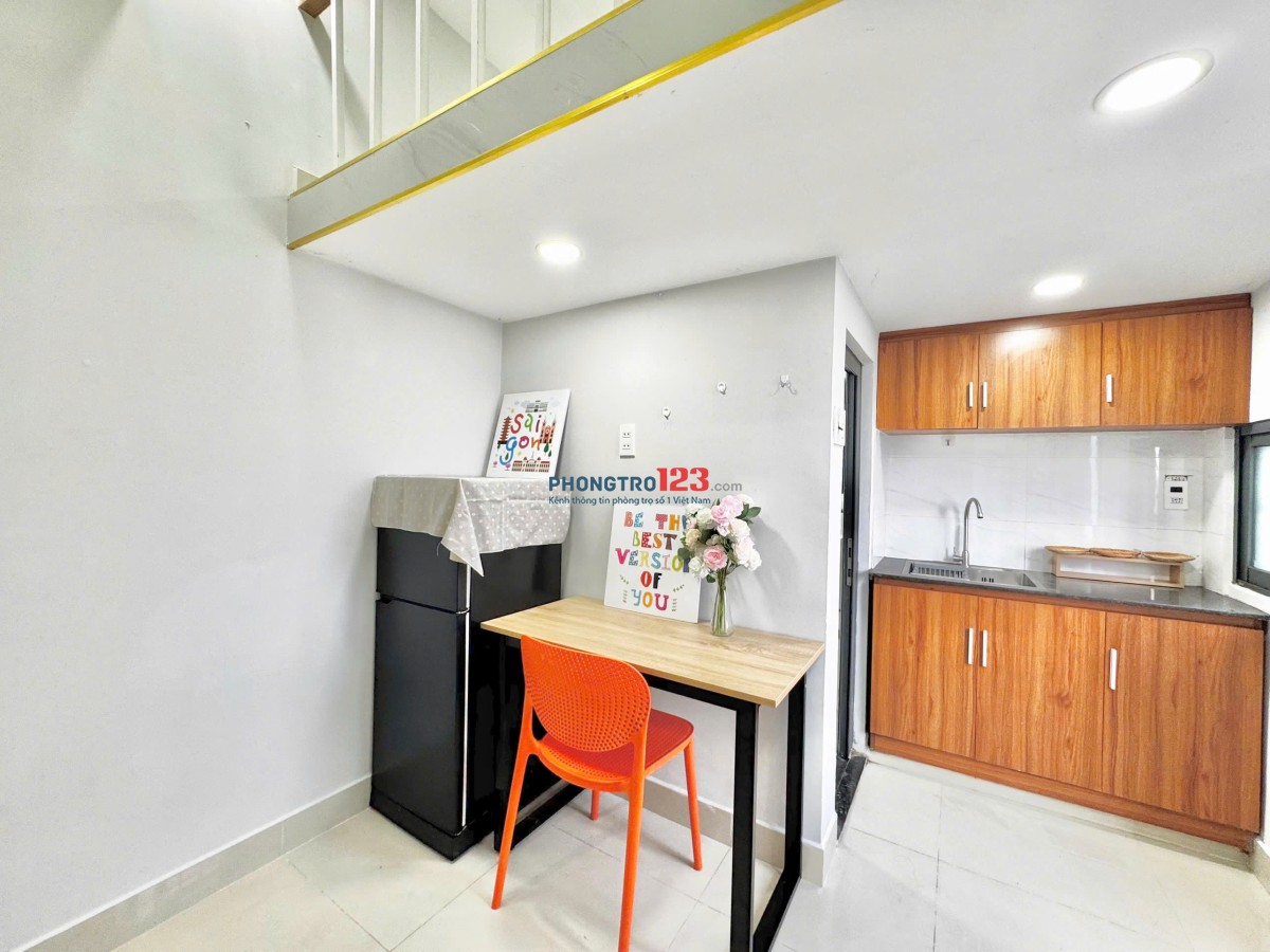 CHO THUÊ PHÒNG CÓ GÁC MỚI - FULL NỘI THẤT, BAN CONG BÌNH THẠNH GẦN NGÃ TƯ HÀNG XANH, HVCB