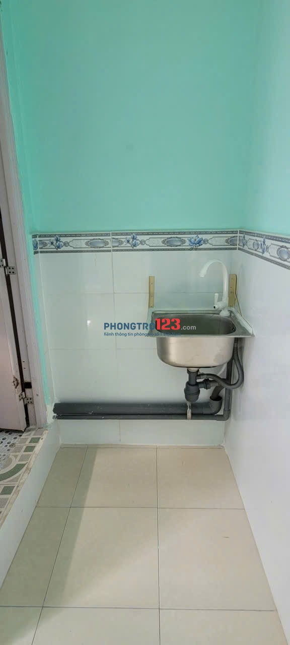Chính chủ cho thuê phòng : Tân Hòa Đông, P14, Q6. TPHCM. Giá: 2,triệu/tháng. LH. C.Thu :0918410614.